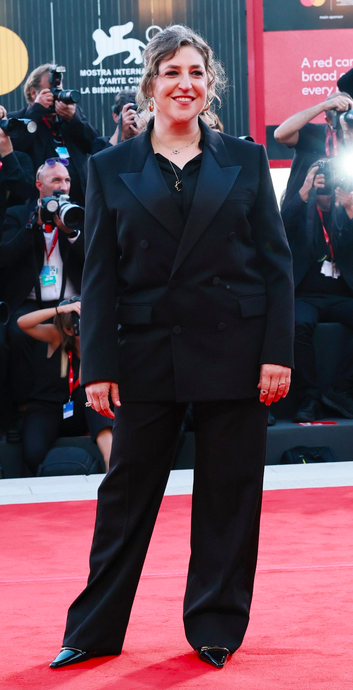Mayim Bialik Venice25.png