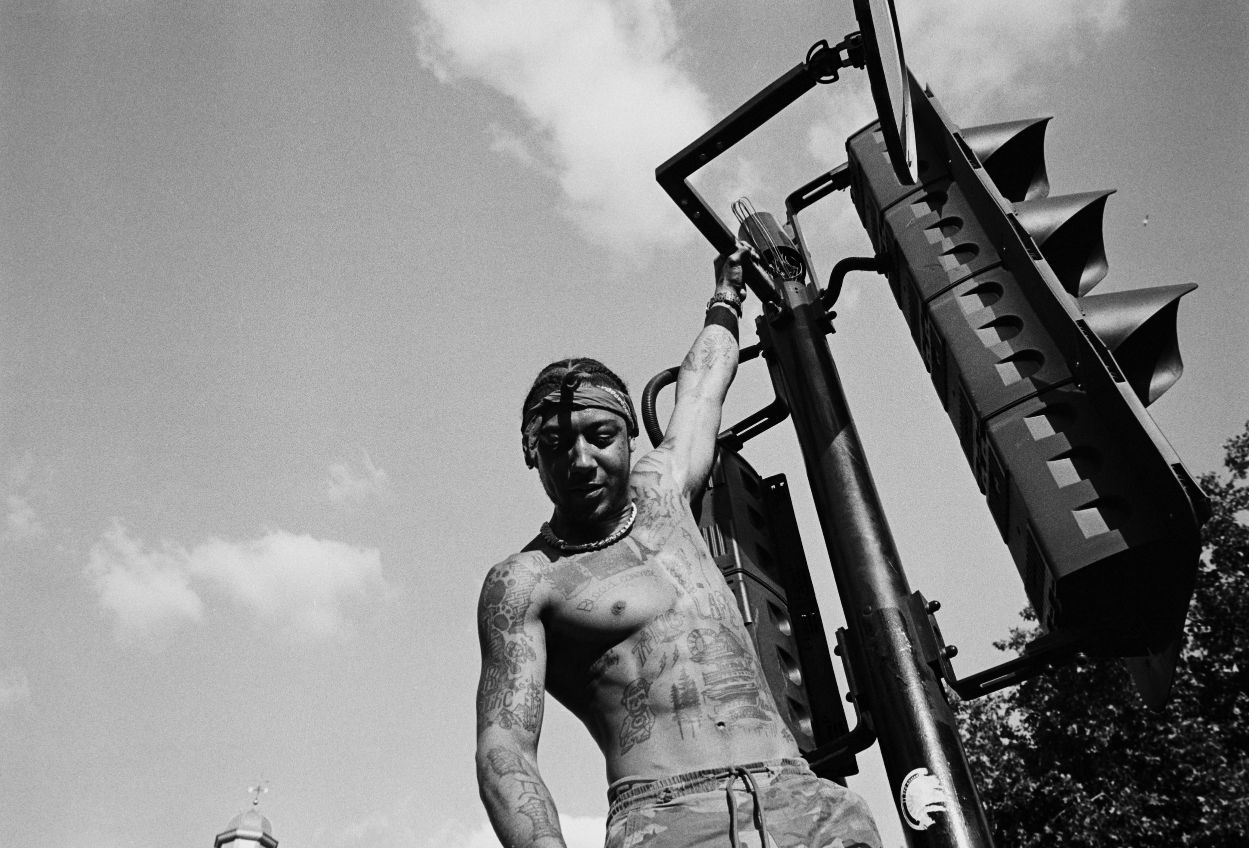 Under Bron May 2025 iso 400 28mm (3).jpg
