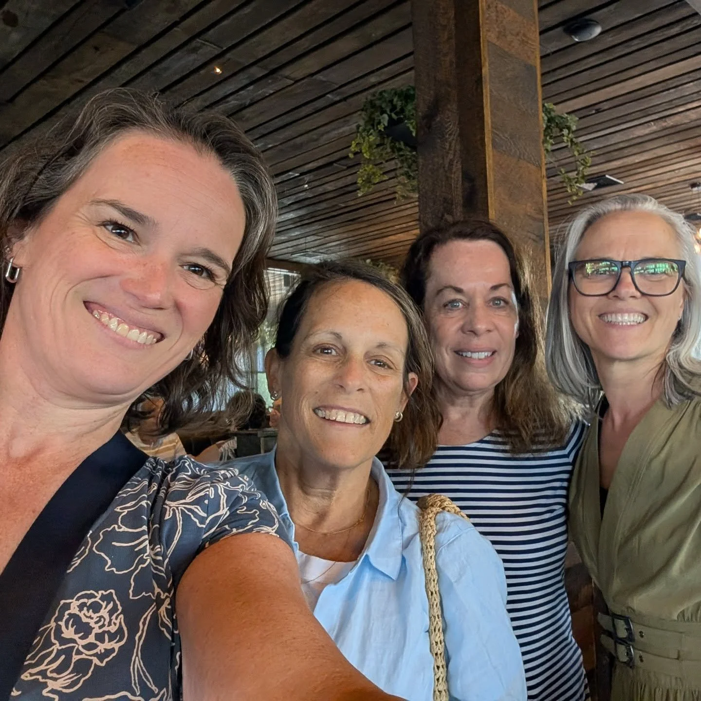 When you can't make it to the @crewboston  Dine Around, you make your own! 

It's always great catching up with these friends and mentors, talking business, family, travel, dogs, etc!
.
.
.
.
.
#networking #womennetworking #womenincre #crenetworking 