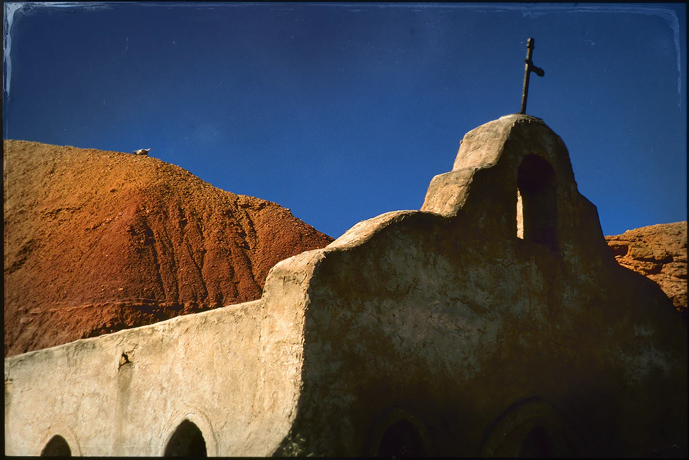 Church Contrabando