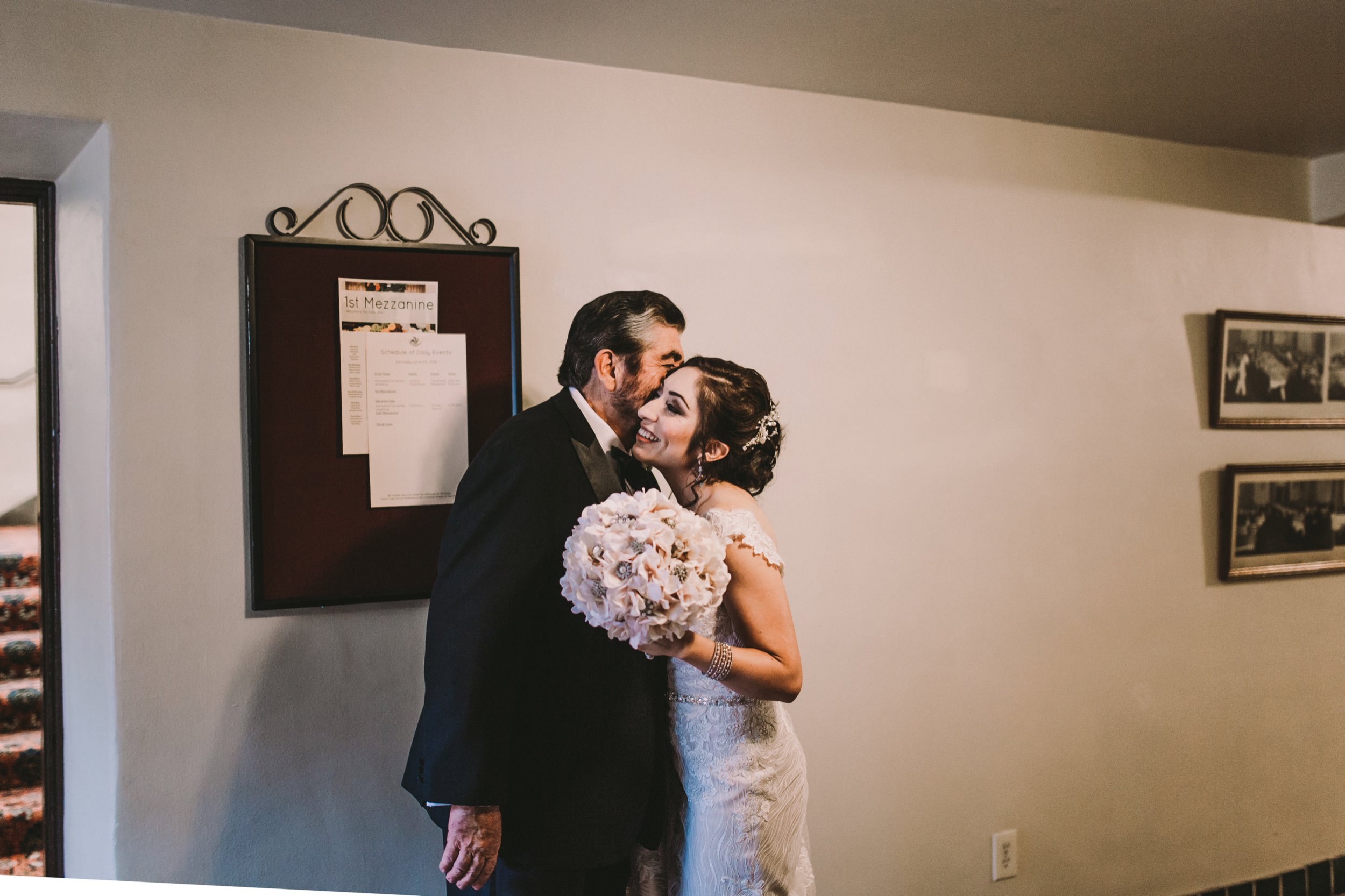 Sacramento Sutter Club & Capitol Building Wedding-76.jpg