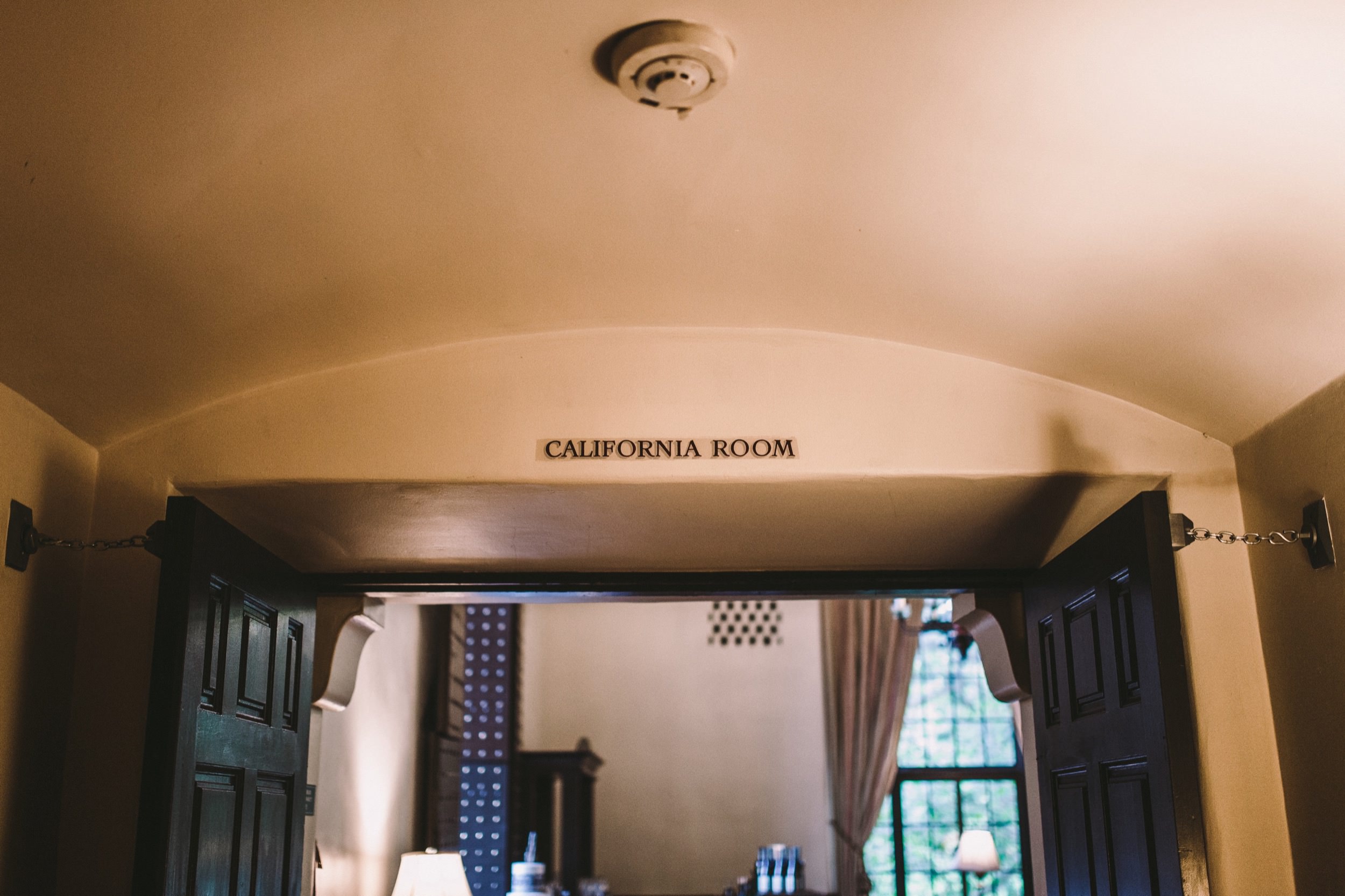 Sacramento Sutter Club & Capitol Building Wedding-120.jpg