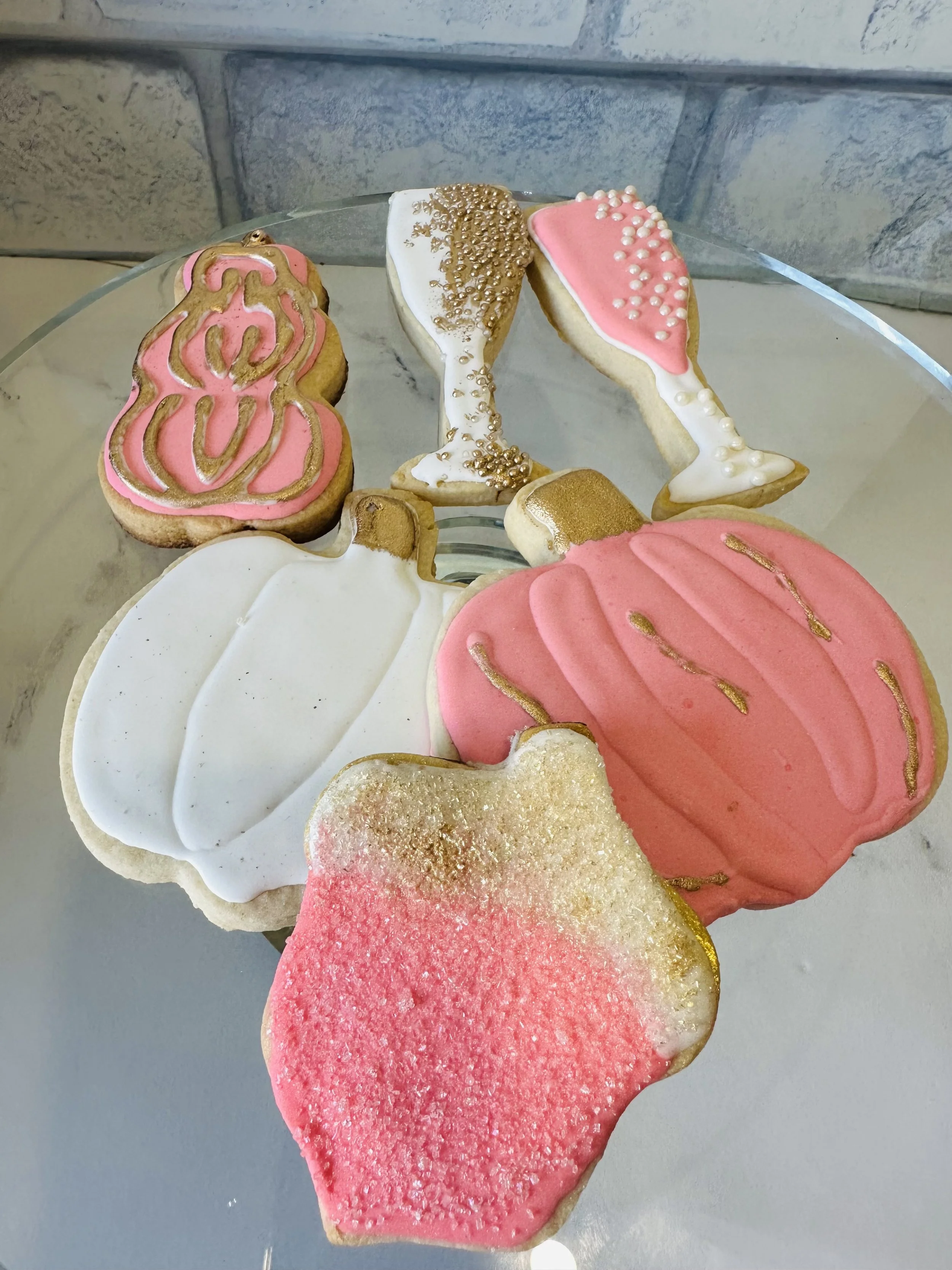 Create & Sip Autumn Cheer Beginner Cookie Decorating Workshop, November 15th