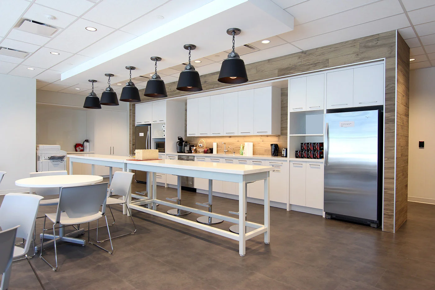 Peyto - Kitchen 1-web.jpg