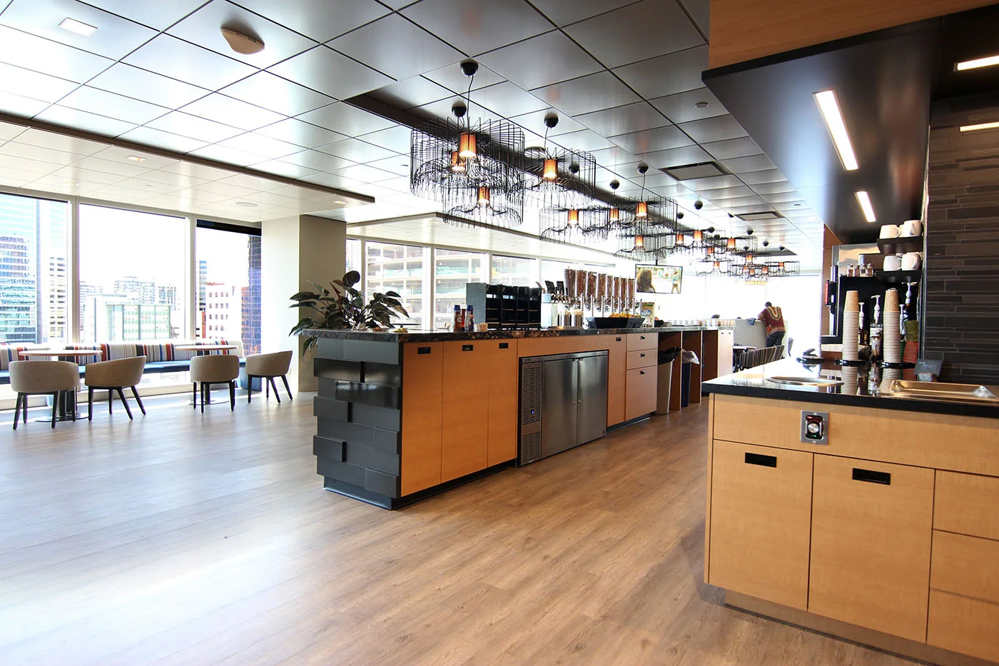 Floor 19 - Bistro 4 - Web.jpg