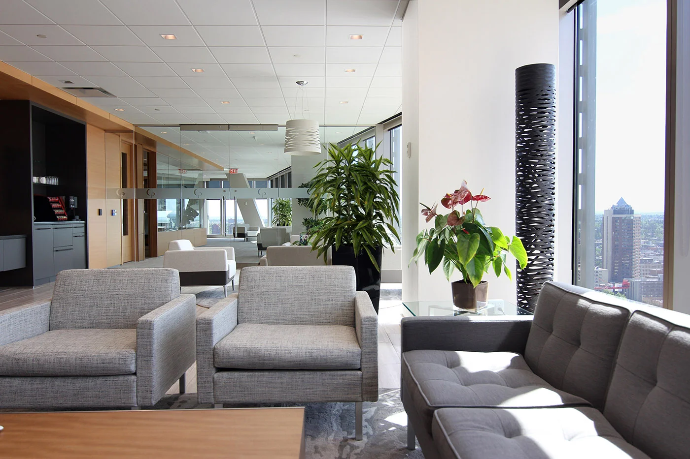 Floor 20 - Reception seating area - web.jpg