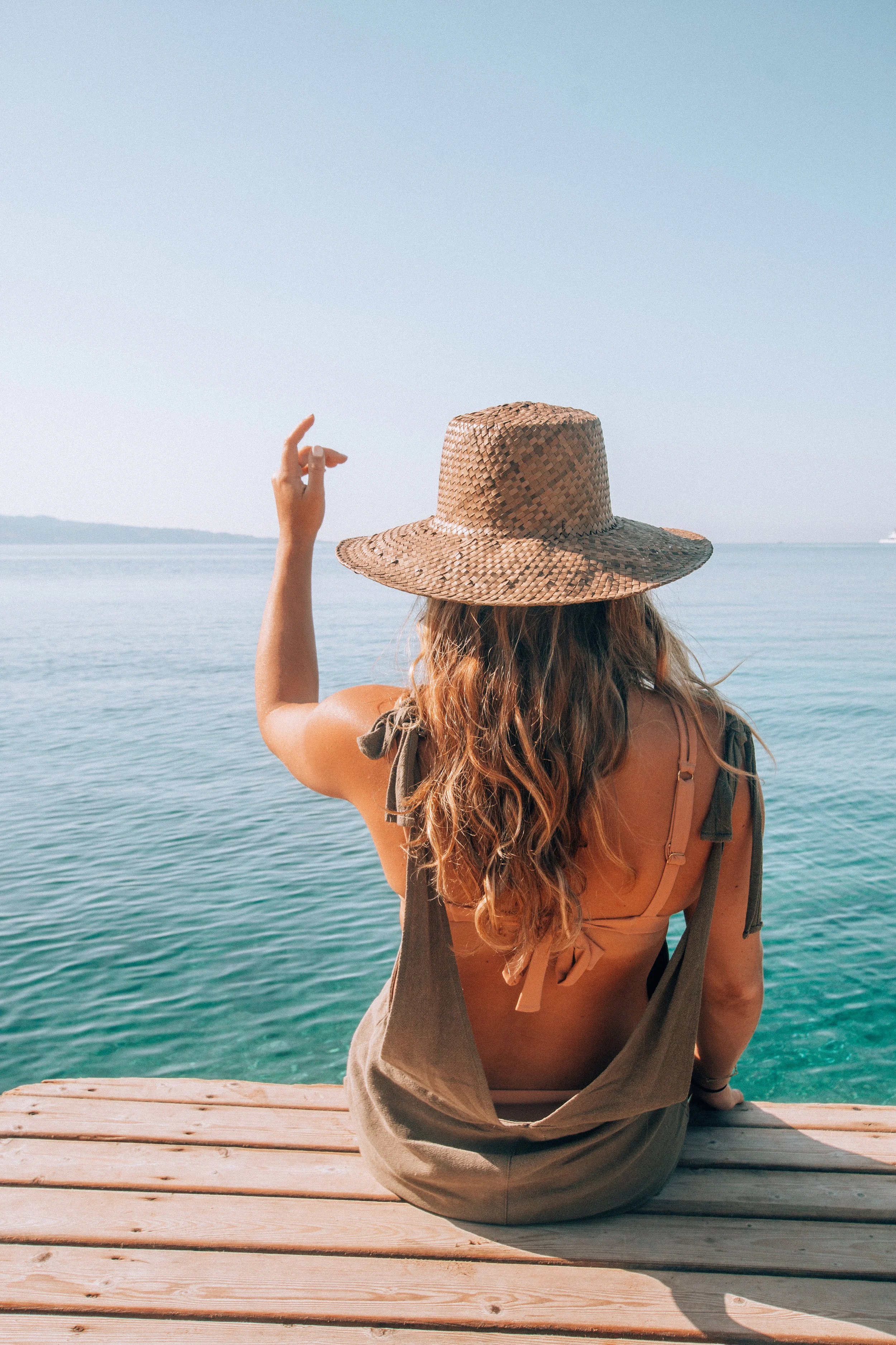 Best Travel Accessories For Women On The Go 