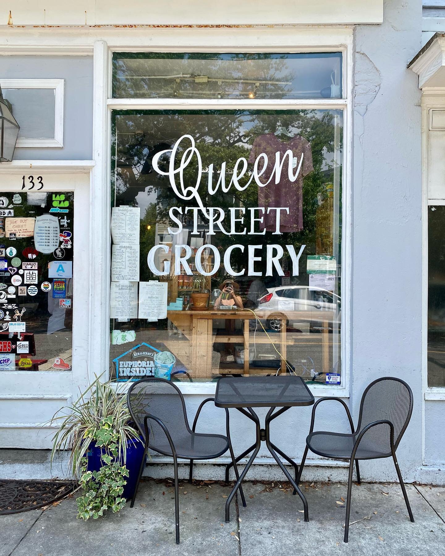 Order up! @queenstreetgrocery is one of our top spots in Charleston to grab a sandwich. An old fashioned grocery &amp; cafe spot. Stop by and try the Egypt 80, you won&rsquo;t be disappointed #wetraveledwhere