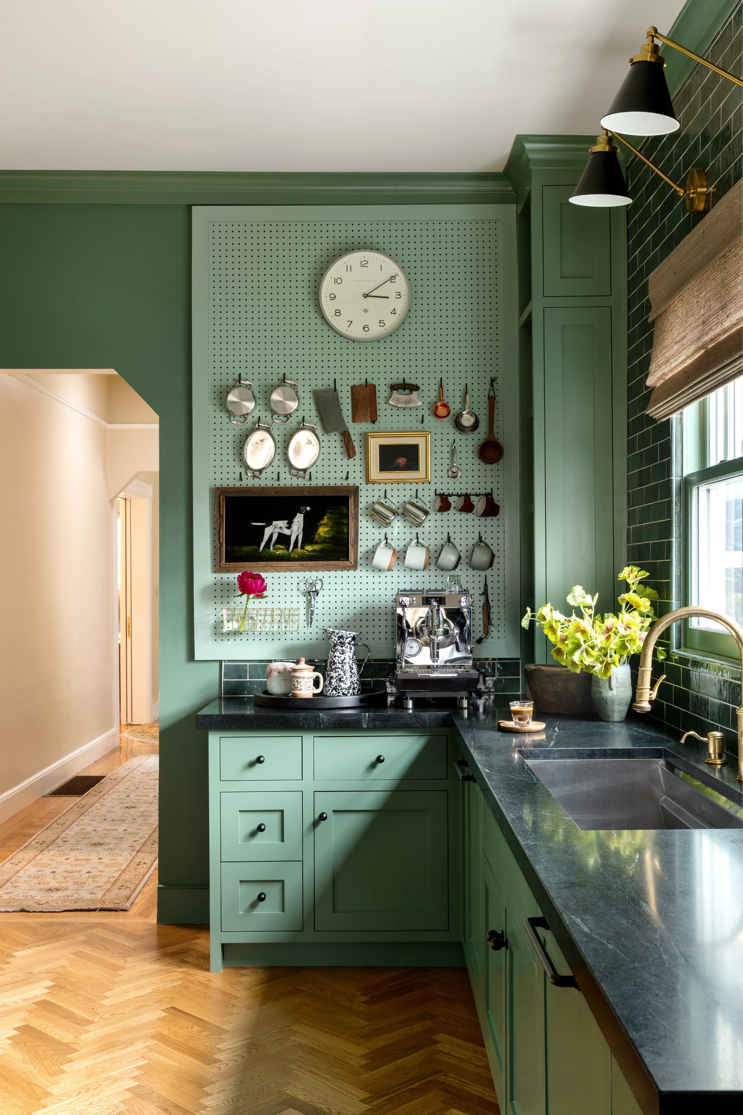 Kitchen_Dining_145.jpg
