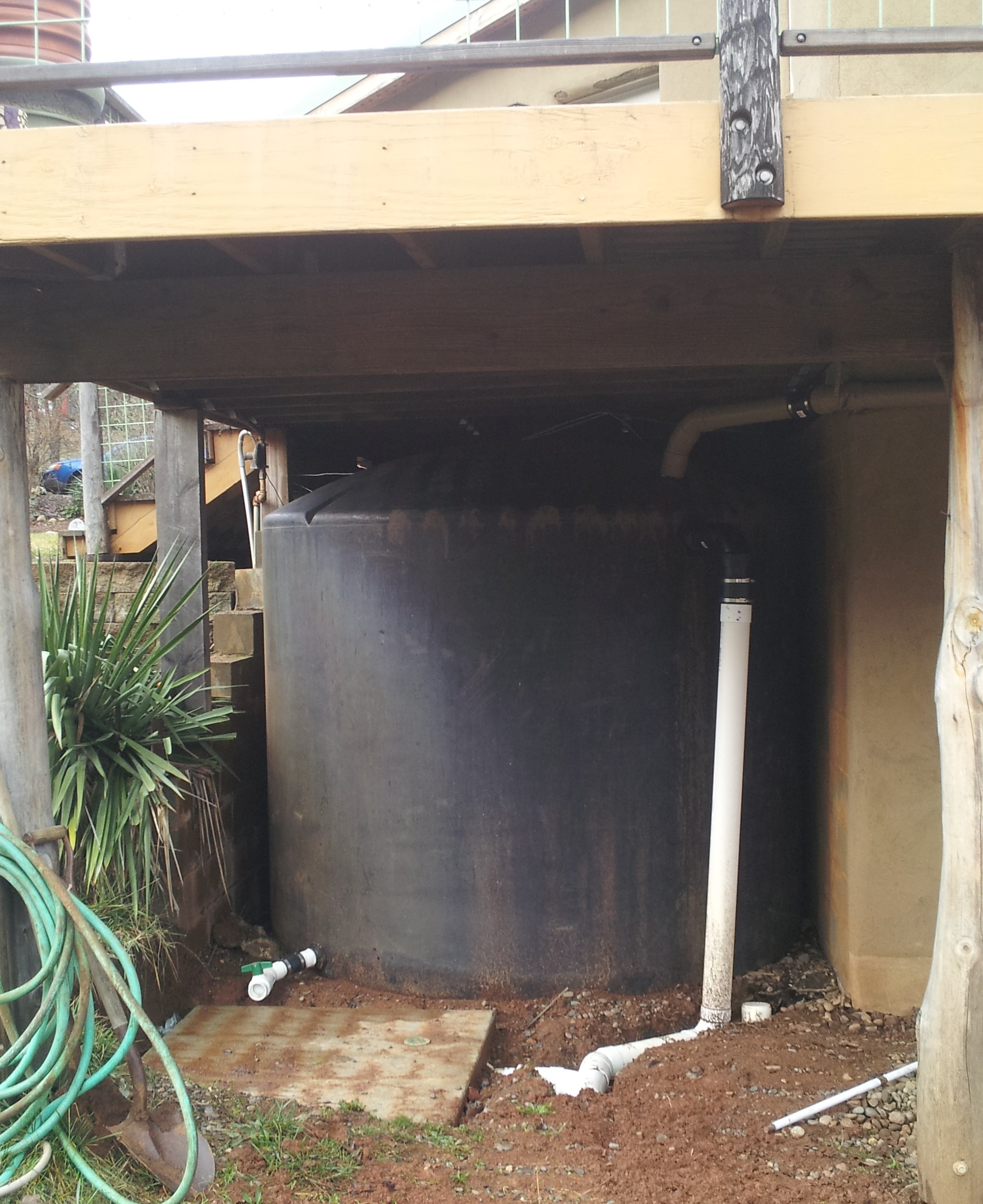  tanks located under deck protects from UV light degradation 