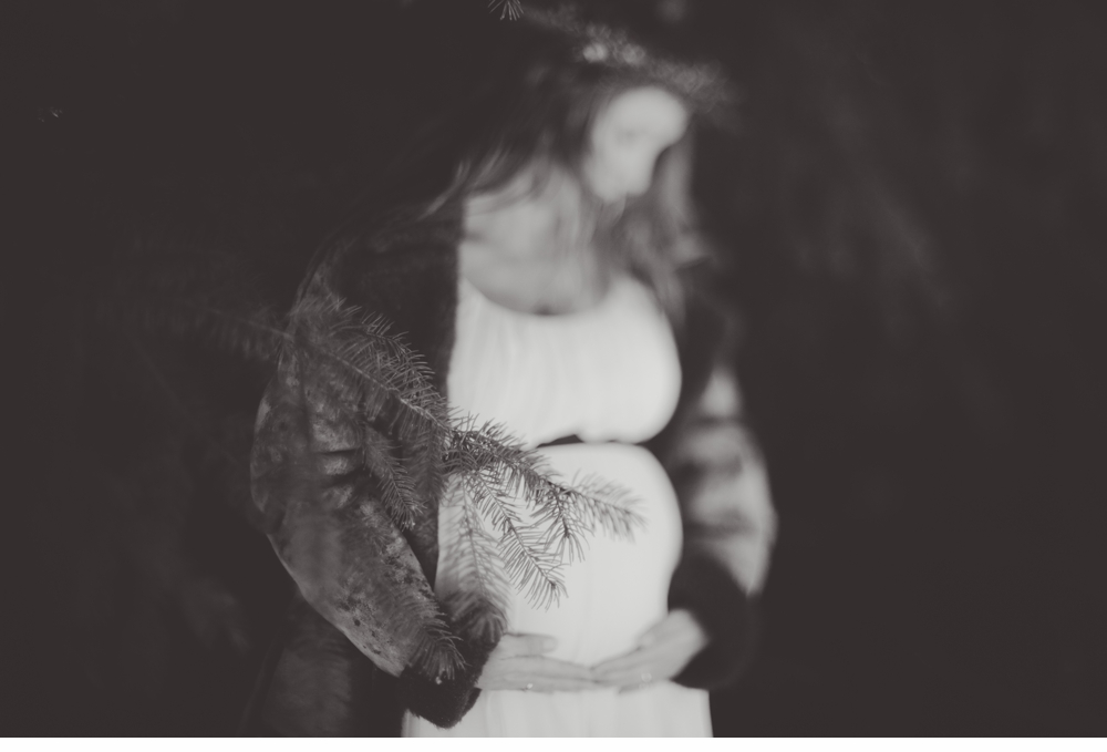 Seattle_ Adventure_Snow_Maternity_Photographer 21.jpg