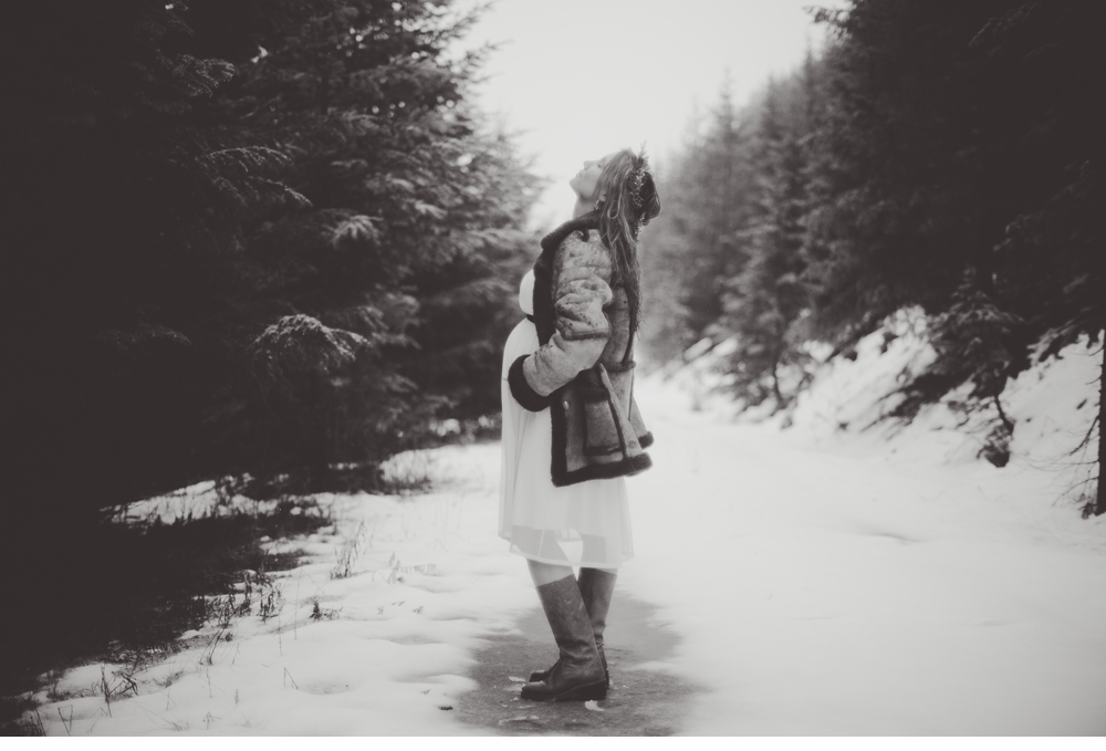 Seattle_ Adventure_Snow_Maternity_Photographer 23.jpg