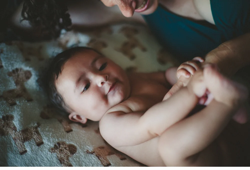 Seattle_Indoor_Lifestyle_Newborn_Family_Photographer 21.jpg