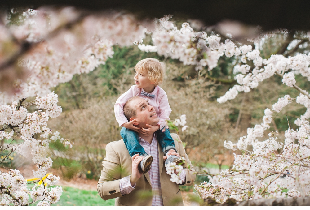 spring_Family_Lifestyle_Portrait_Session_Seattle_Arboretum_cherry_blossoms 38.jpg