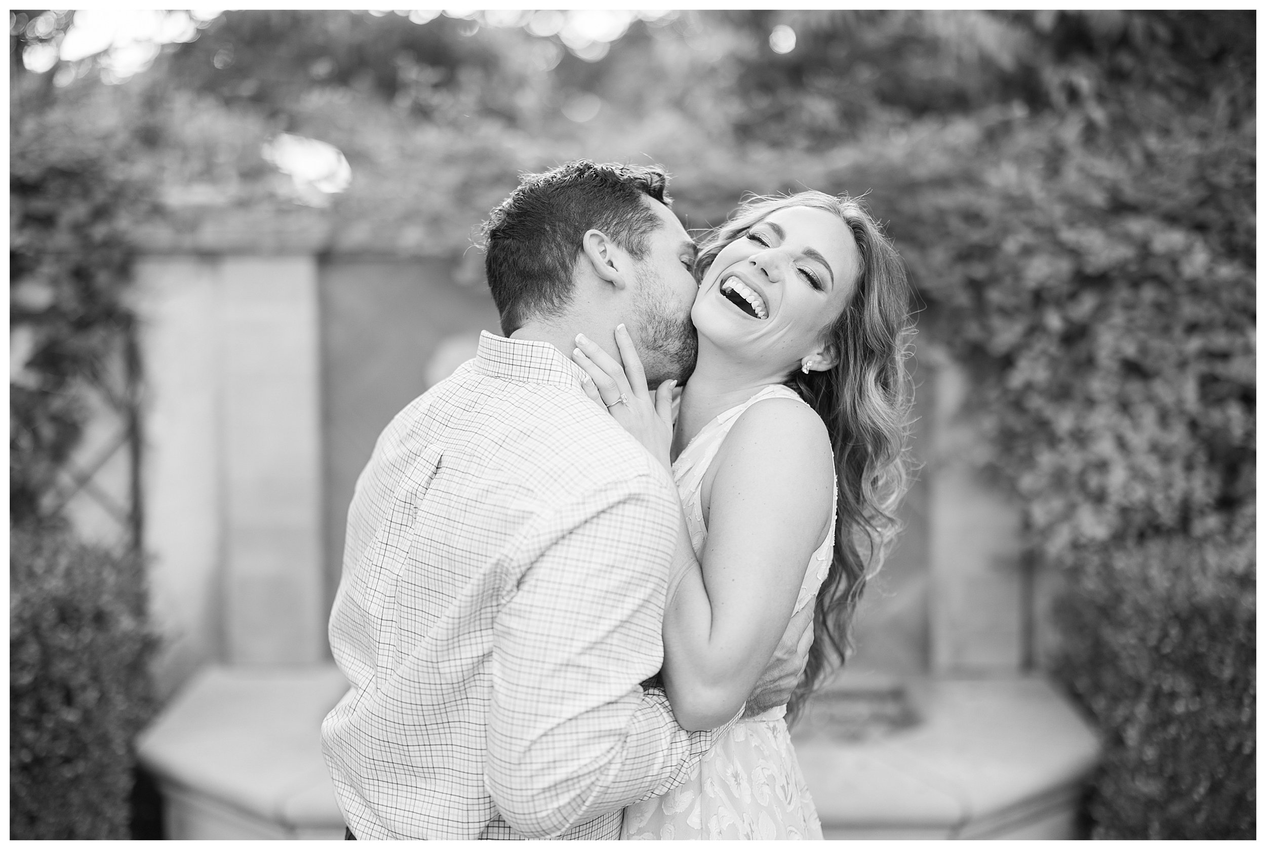 downtown columbus engagement session_0010.jpg