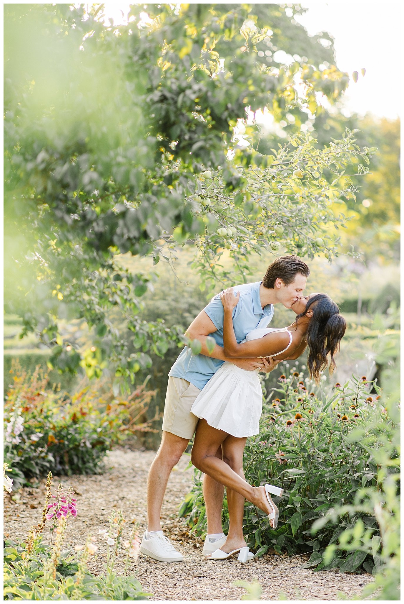 Columbus-summer-engagement-photos-franklinpark_0020.jpg