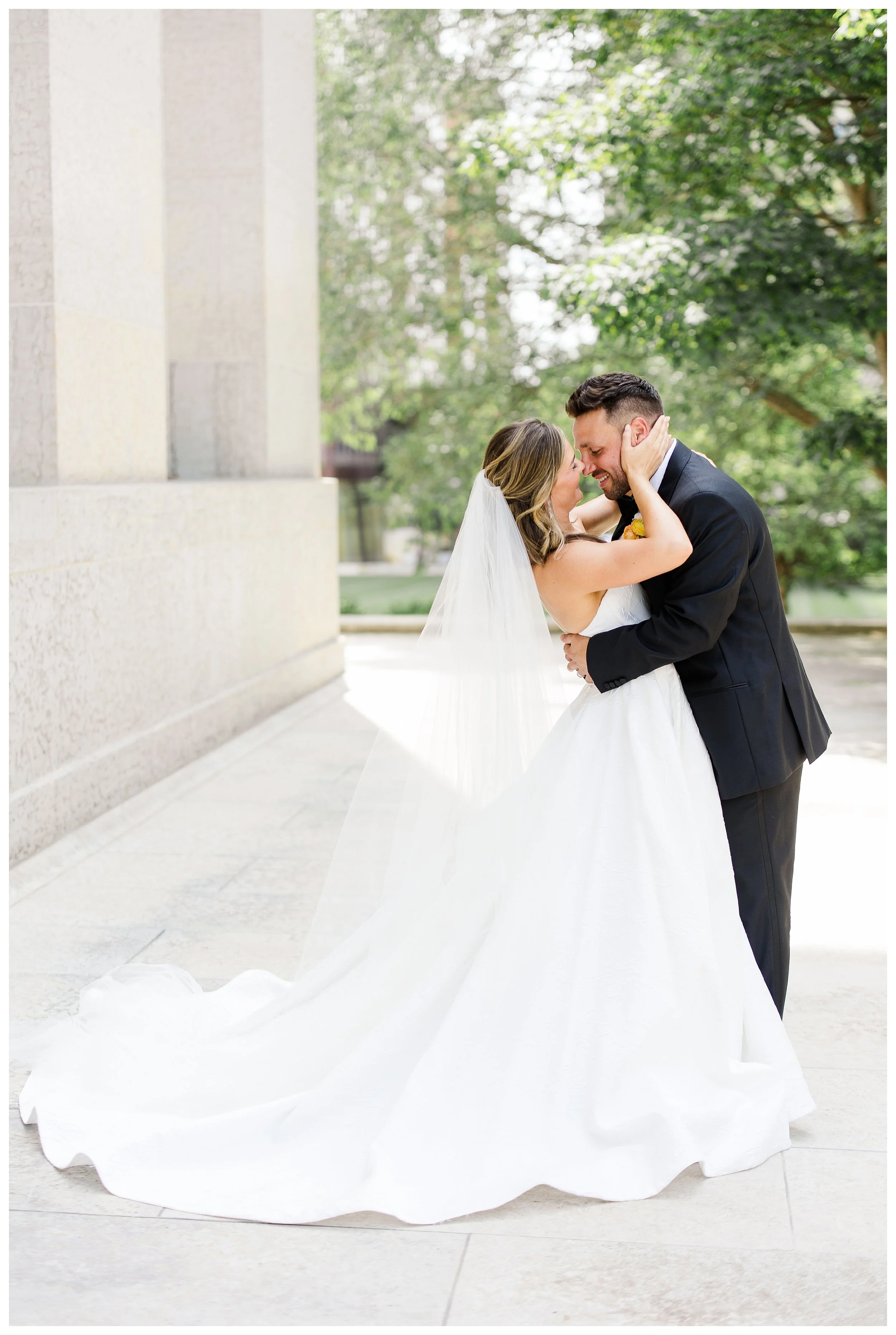 starling studio june Ohio Statehouse wedding_0046.jpg