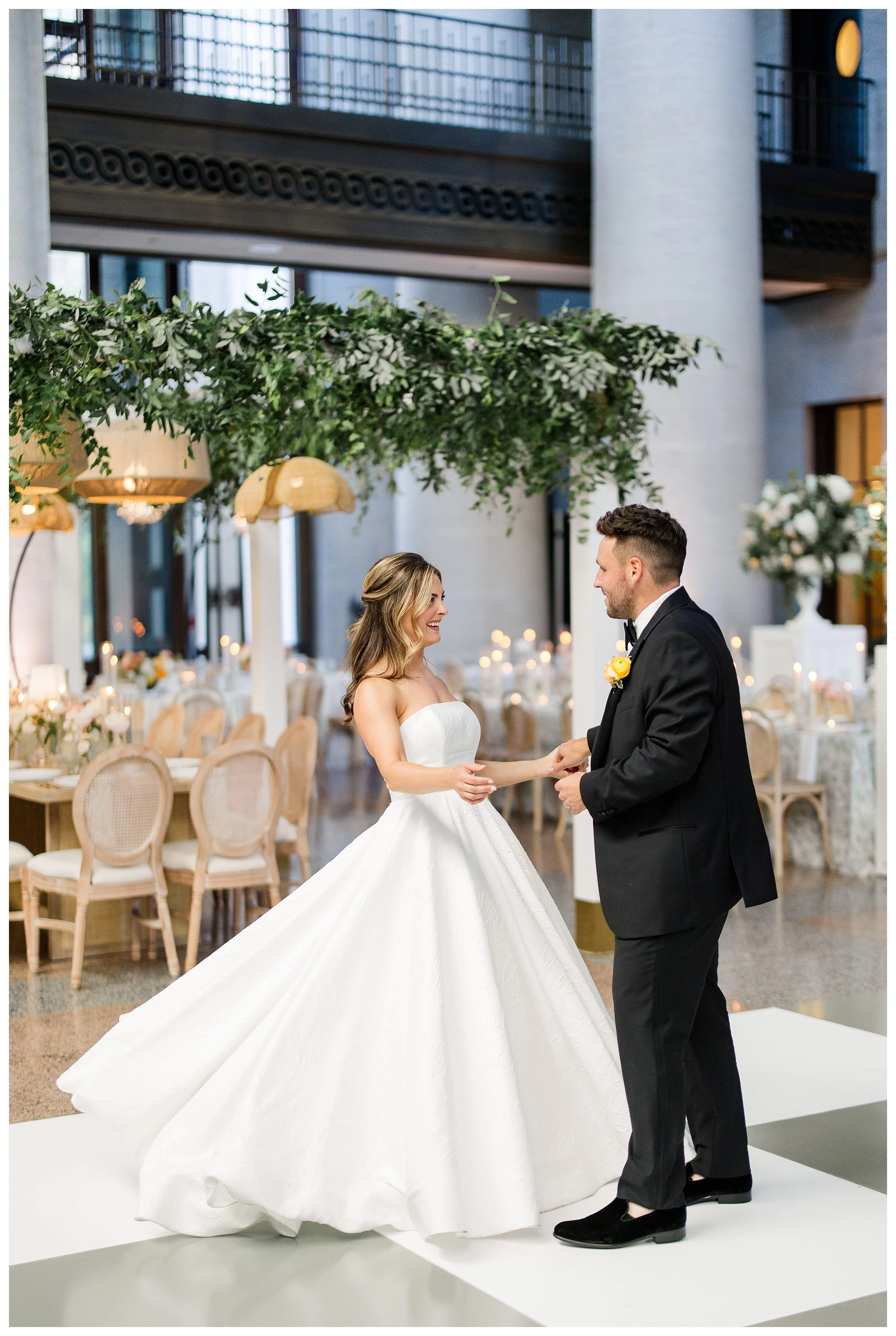 starling studio june Ohio Statehouse wedding_0057.jpg