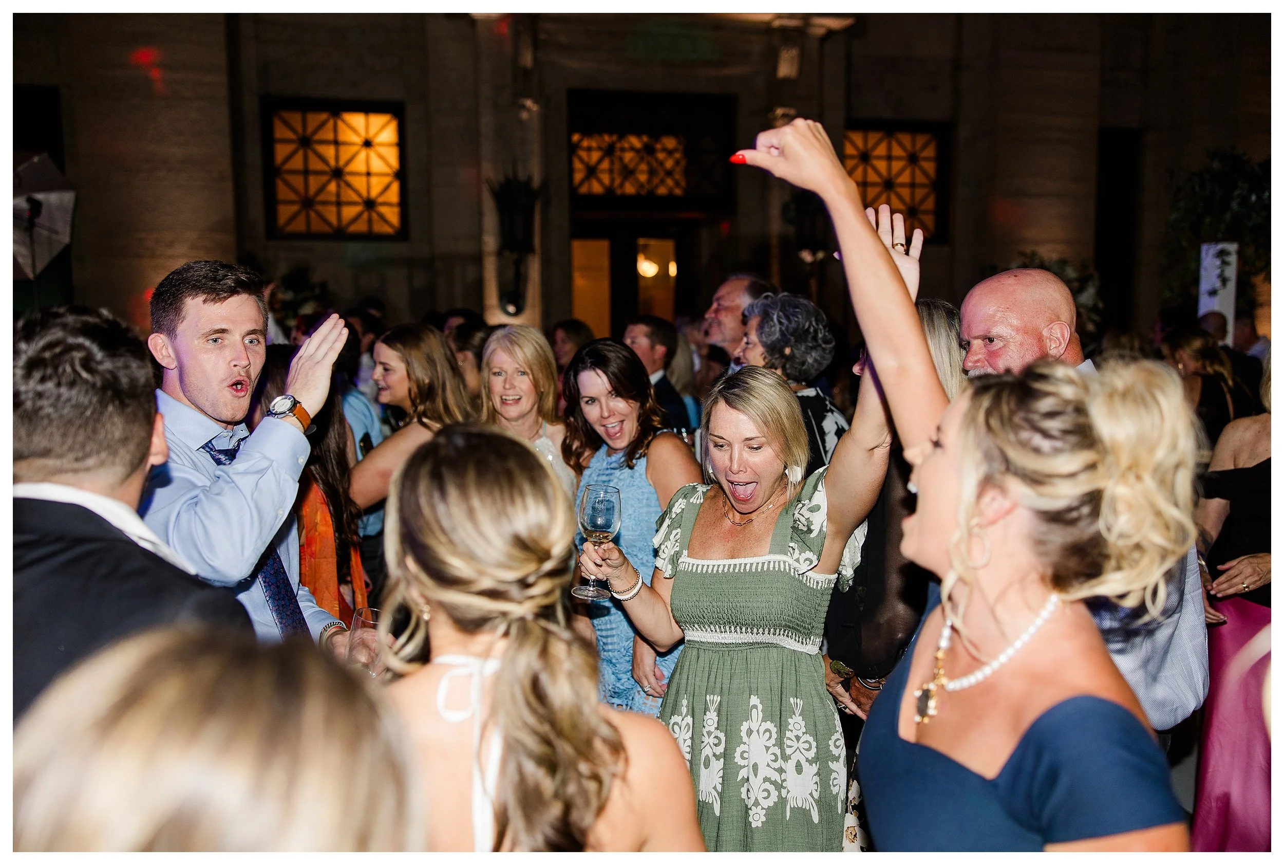 starling studio june Ohio Statehouse wedding_0086.jpg