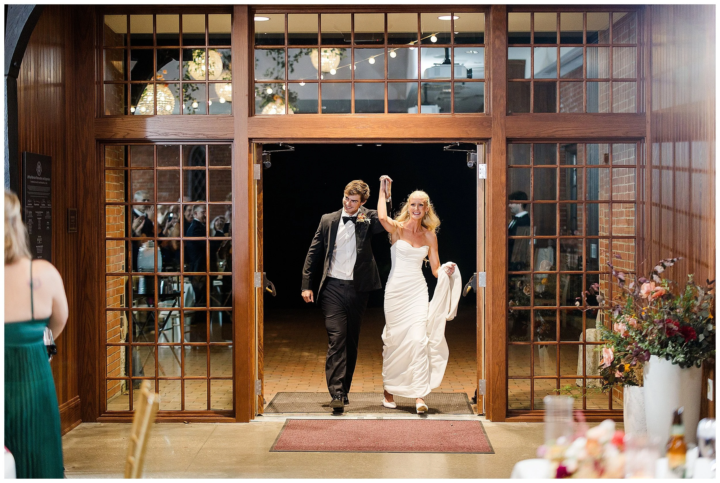 ellie and connor wedding at jefferey mansion bexely ohio_0185.jpg