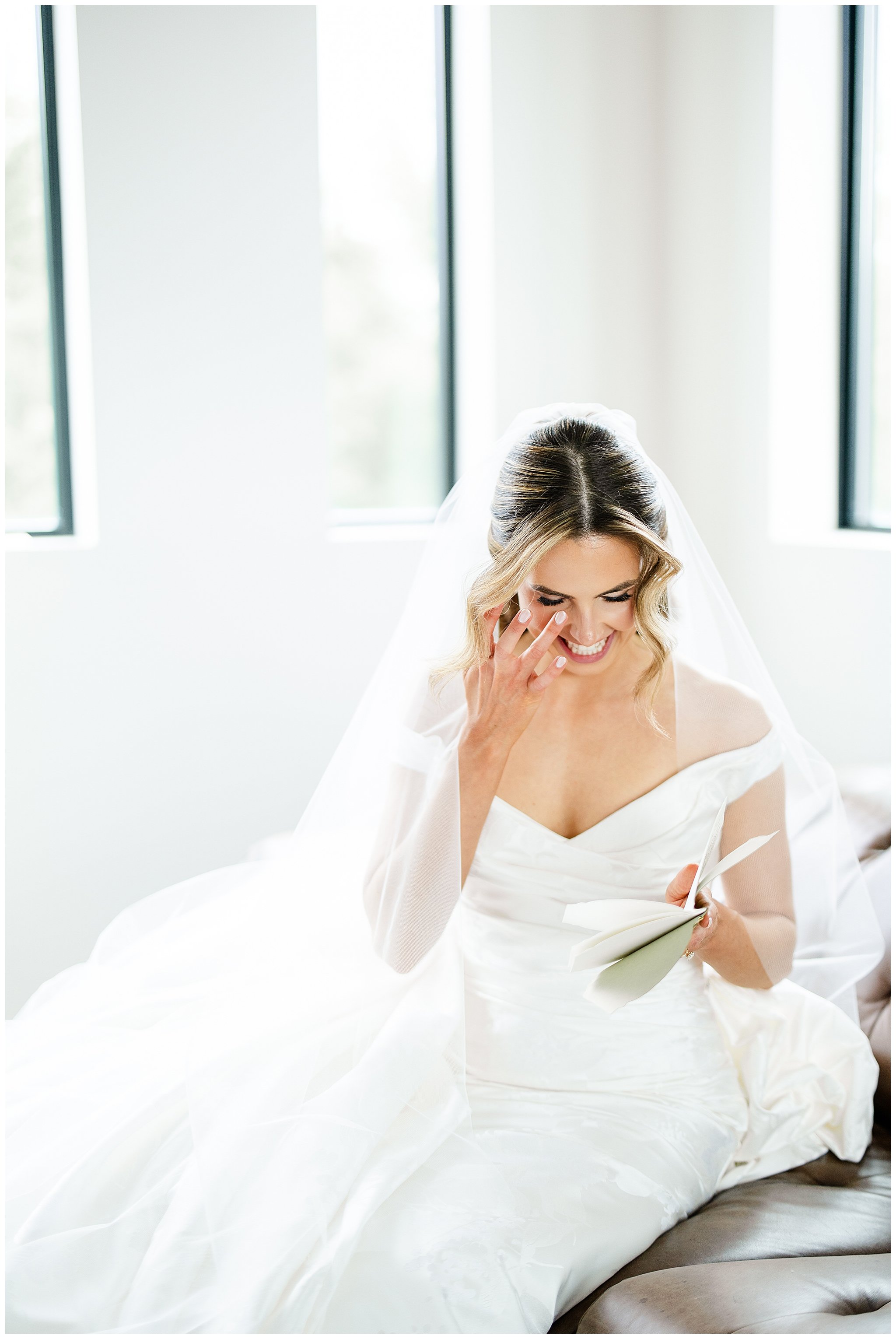 bridereadingletterfromgroom_0191.jpg