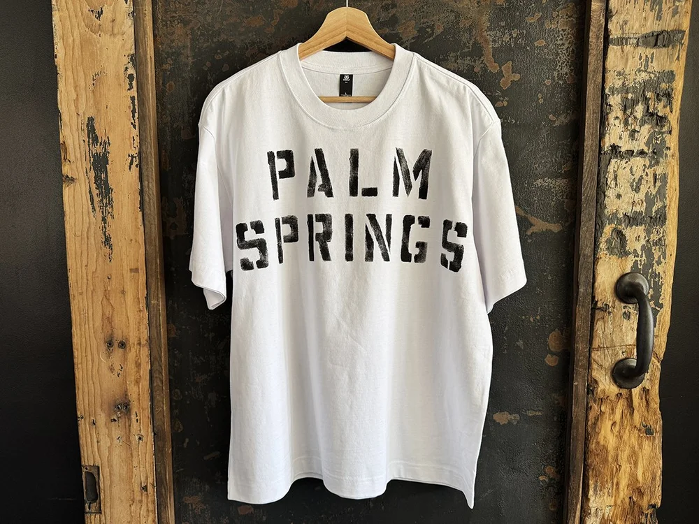 新品タグ付きPALM SPRINGS オーバーサイズTシャツ Apparel — THICK AS THIEVES • PALM SPRINGS • HOME DECOR & EVENT SPACE