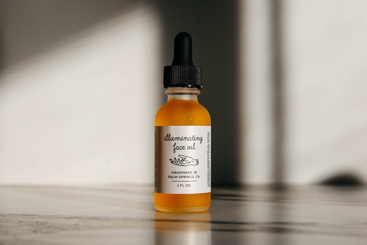 Illuminating Face Oil