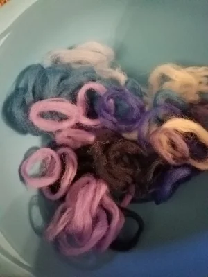 Bowl of pre-made thrums