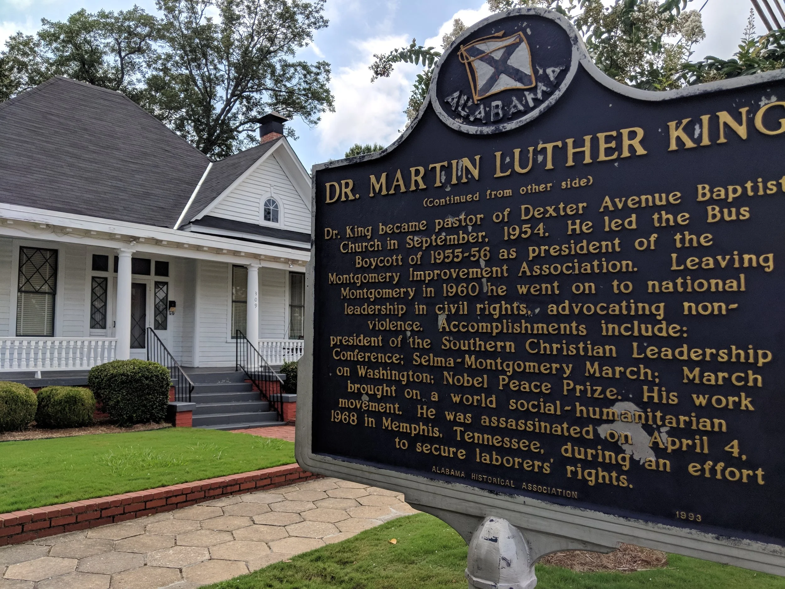 DexterParsonageHouse.jpg