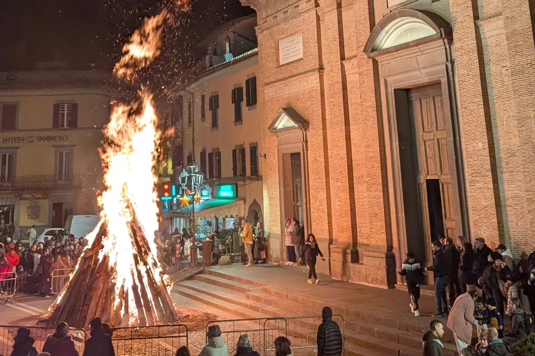 Sant'Antonio: A Bonfire and Animal Blessings