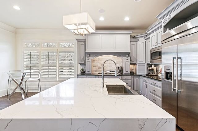 Is baking your passion? Perhaps you missed your calling as a culinary artist. A gourmet kitchen makes cooking a lot of fun!
-
-
-
-
-
-
estateexposure.com
-
-
-
-
-
-
#atlantarealestate #kitchendesign #kitchendecor #atlantaphotographer #atlantahomebu