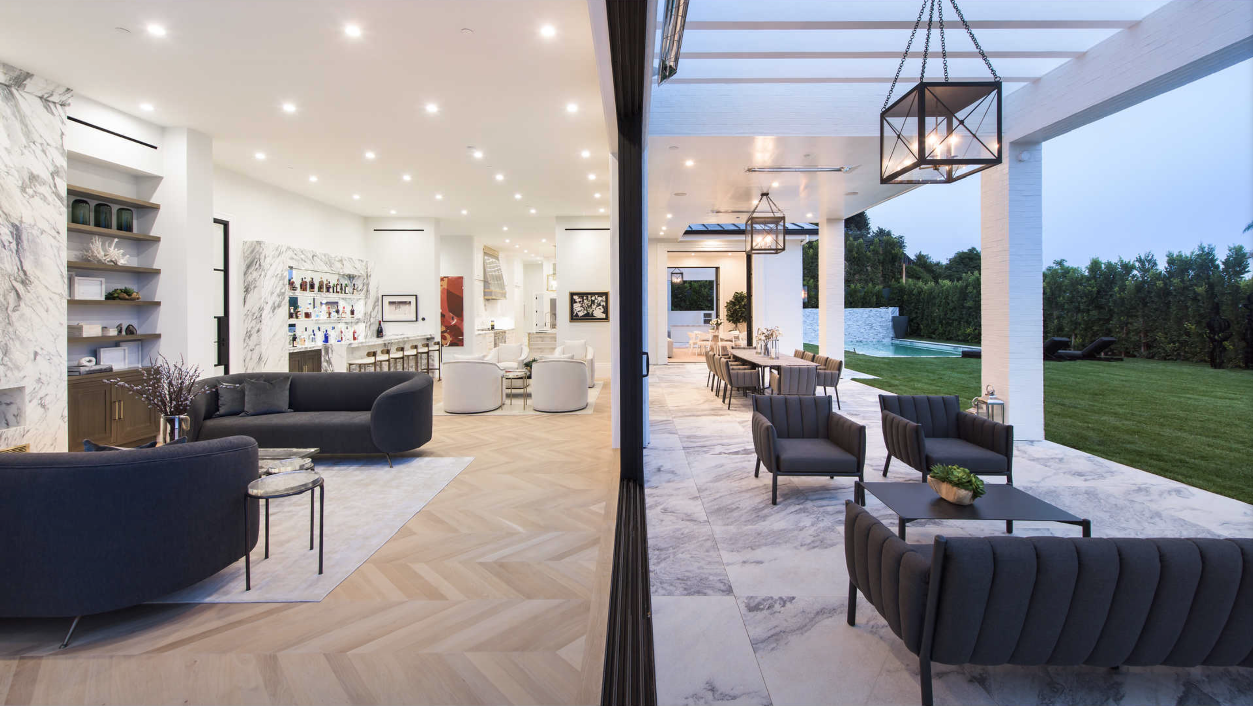 11-Living Room_Loggia.png