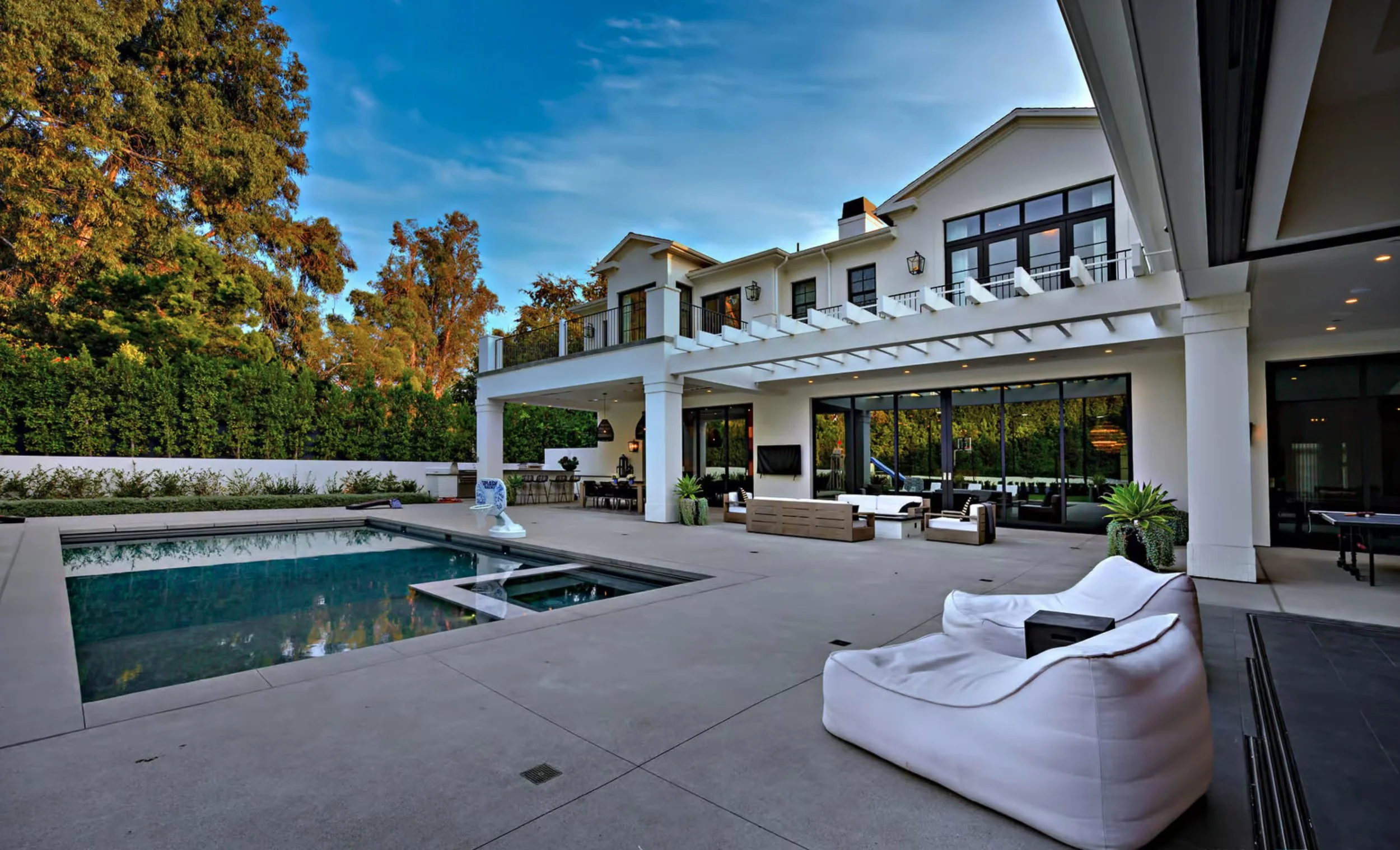 Backyard2.jpg