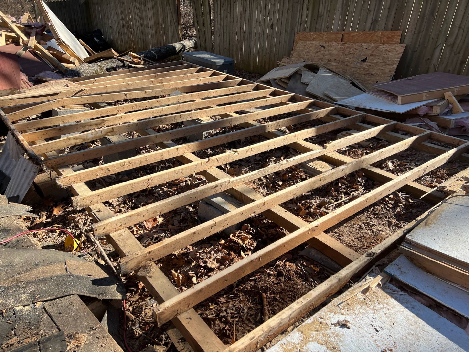 floor joists.jpeg