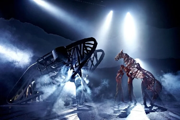 tn-1000_warhorseatthenewlondontheatre,photobybrinkhoffmögenburg.jpg