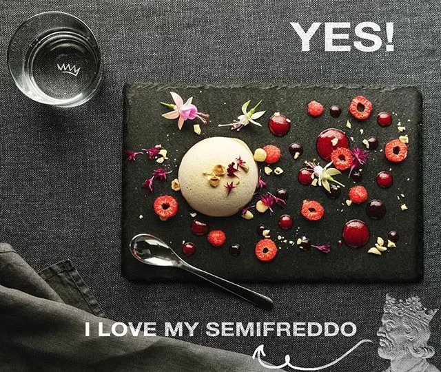 🇮🇹 Semifreddo alla nocciola con salsa ai lamponi: tanto buono quanto bello! Chi ama il dessert alzi la mano!
🇬🇧 Hazelnut semifreddo with raspberry sauce: it is as good as it looks beautiful! Shout out If you love desserts!
.
.
.
#reteodorico #castelsanpietro #verona #verona🇮🇹 #veronacity #restaurant #restaurants #ristorante #ristoranti #chef #dessert #dessertporn #veronafood #semifreddo #yummy😋😋 #yummyyummy #sapori #sweetstable #foodphotograpy #foodphoto