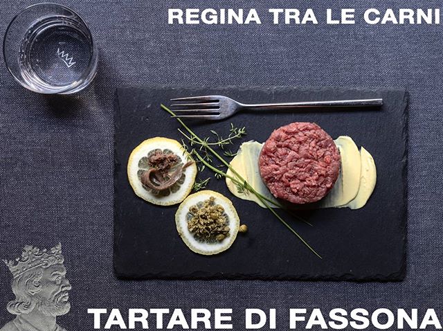 🇮🇹 C'è tartare e tartare. Nella nostra ricerca di ingredienti di altissima qualità abbiamo scelto di proporvi carne scelta di vacca Fassona piemontese, la più tenera e dolce. Un piatto fresco, raffinato e dal grande gusto. Venite a provarla, per pranzo e per cena!⠀
🇬🇧 Not all tartare are the same. In our quest for top quality ingredients we chose for you Fassona piemontese heifer meat, the most tender and sweet. It's a classic great dish, very fresh and tasty. Come try it either for your lunch and your dinner!⠀
.⠀
.⠀
.⠀
#reteodorico #castelsanpietro #verona #verona🇮🇹 #veronacity #veronafood #italianfood #sapori #tartare #tartar #beeftartare #besteats #yumyumyum #cucinamediterranea #cucinaitaliana #chef #chefs #restaurant #restaurants #ristoranti