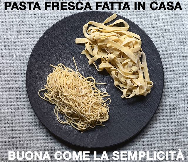 🇮🇹 La cucina italiana che tutto il mondo ama ha nella pasta il suo ingrediente fondante. E la migliore pasta è senz'altro fatta in casa! Siamo sicuri che siate d'accordo con noi, visto quanta ce ne chiedete ogni giorno! 🇬🇧 Everyone loves Italian cuisine, and we all know that pasta is its core ingredient. The best pasta you can get is certainly the one that is fresh made in house! We're sure you agree with us, given how much you ask for it everyday!
.
.
.
#reteodorico #castelsanpietro #verona #castelsanpietroverona #verona🇮🇹 #veronacity #restaurant #restaurants #ristorante #homemadepasta #pasta #tagliatelle #veronafood #eatpasta #eatfresh #rawingredients #besteats