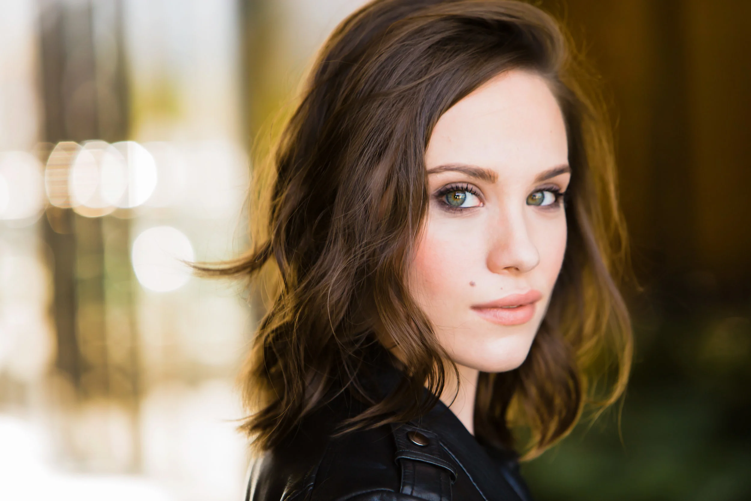 professional acting headshot of erin bloom taken by chris wood pictures from los angeles