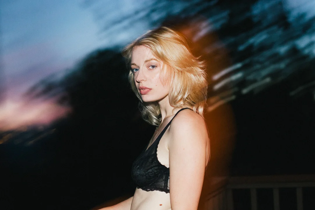 chloe_farnworth_actress-21.jpg