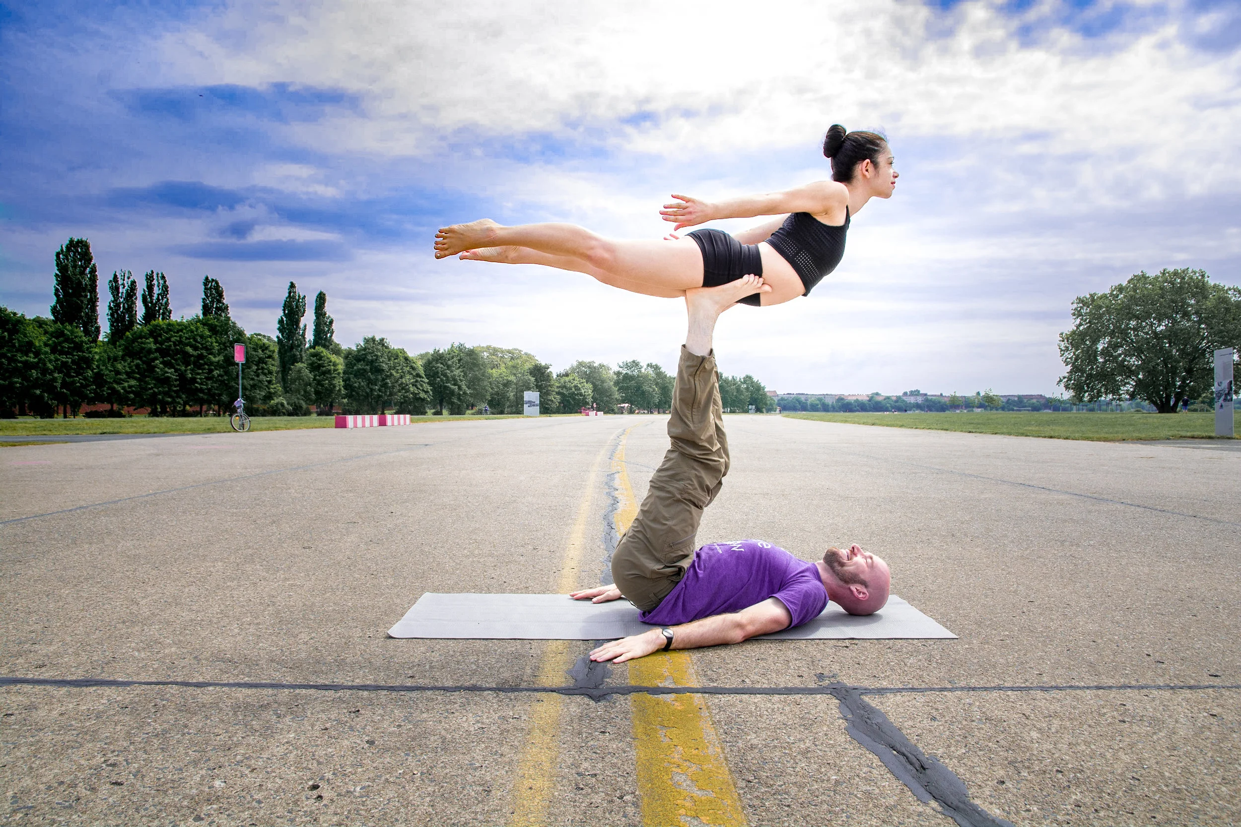 acroyoga-1.jpg