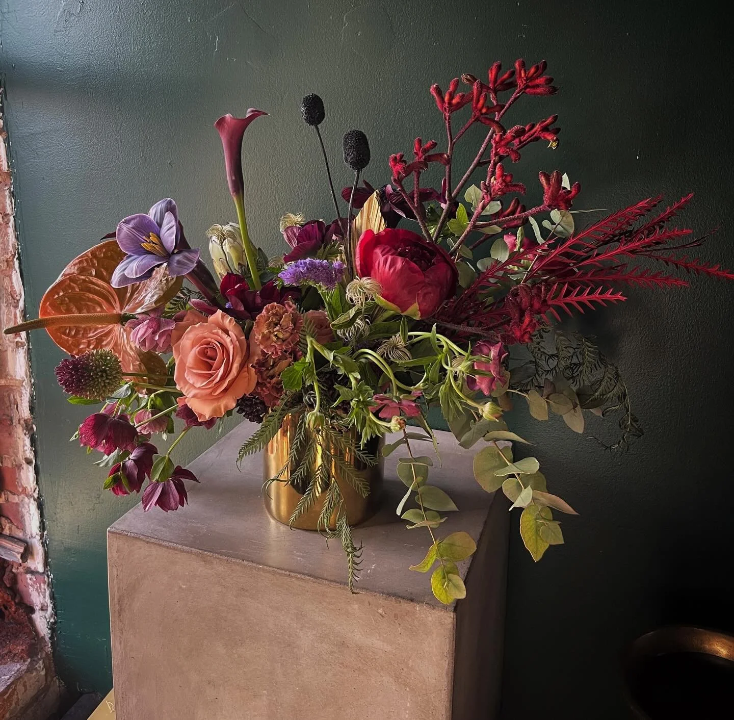 &ldquo;Think Sweeney Todd meets Christmas Carol kind of vibes&rdquo; Elopement Centerpiece. I got you. 🖤❤️