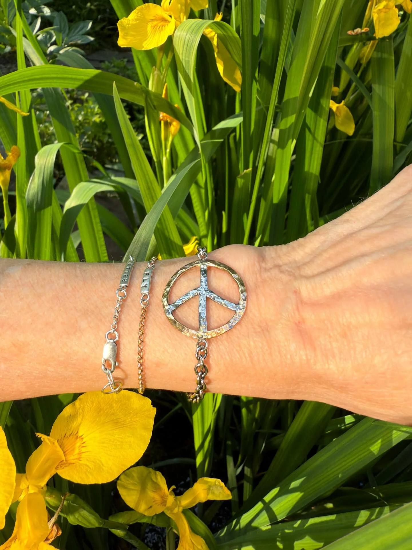 Meet Gai Russo, Friday and Saturday at Finestra&hellip;time to get your special orders in for holiday! #gairussotrunkshow #gairussojewelry #handmade #localartist #madewithlove