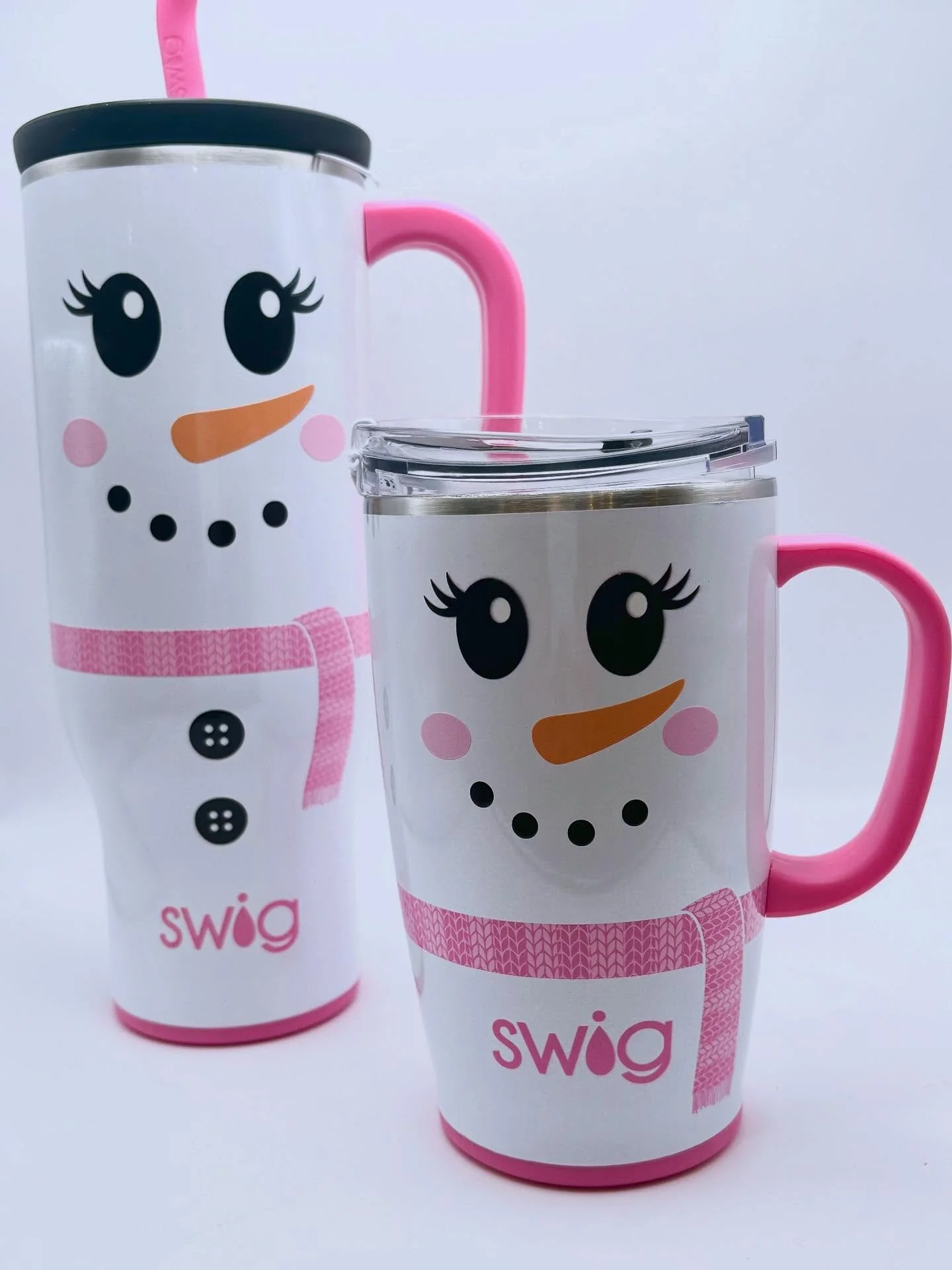 Holiday Gift Guide! 
Swig insulated mugs❄️☃️☃️☃️
Great gifts for: 
Teachers, Babysitters, Secret Santa
#founditatfinestra #holidaygiftguide #swiglife #shoplocalthischristmas #shopsmallbusinesses