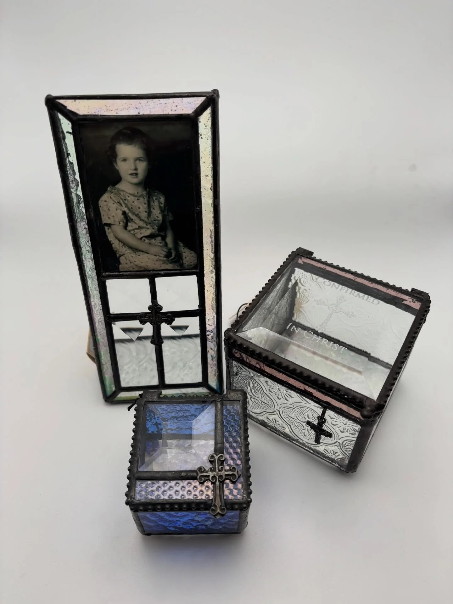 Confirmation, 1st communion, Baptism keepsakes. #stainedglass #keepsakebox #religiousart