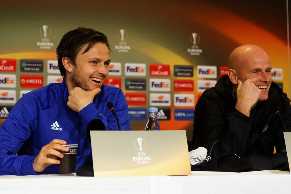 William Kvist og Ståle Solbakken på pressemødet forud for 1/16-finalen i Parken mod Atletico Madrid.