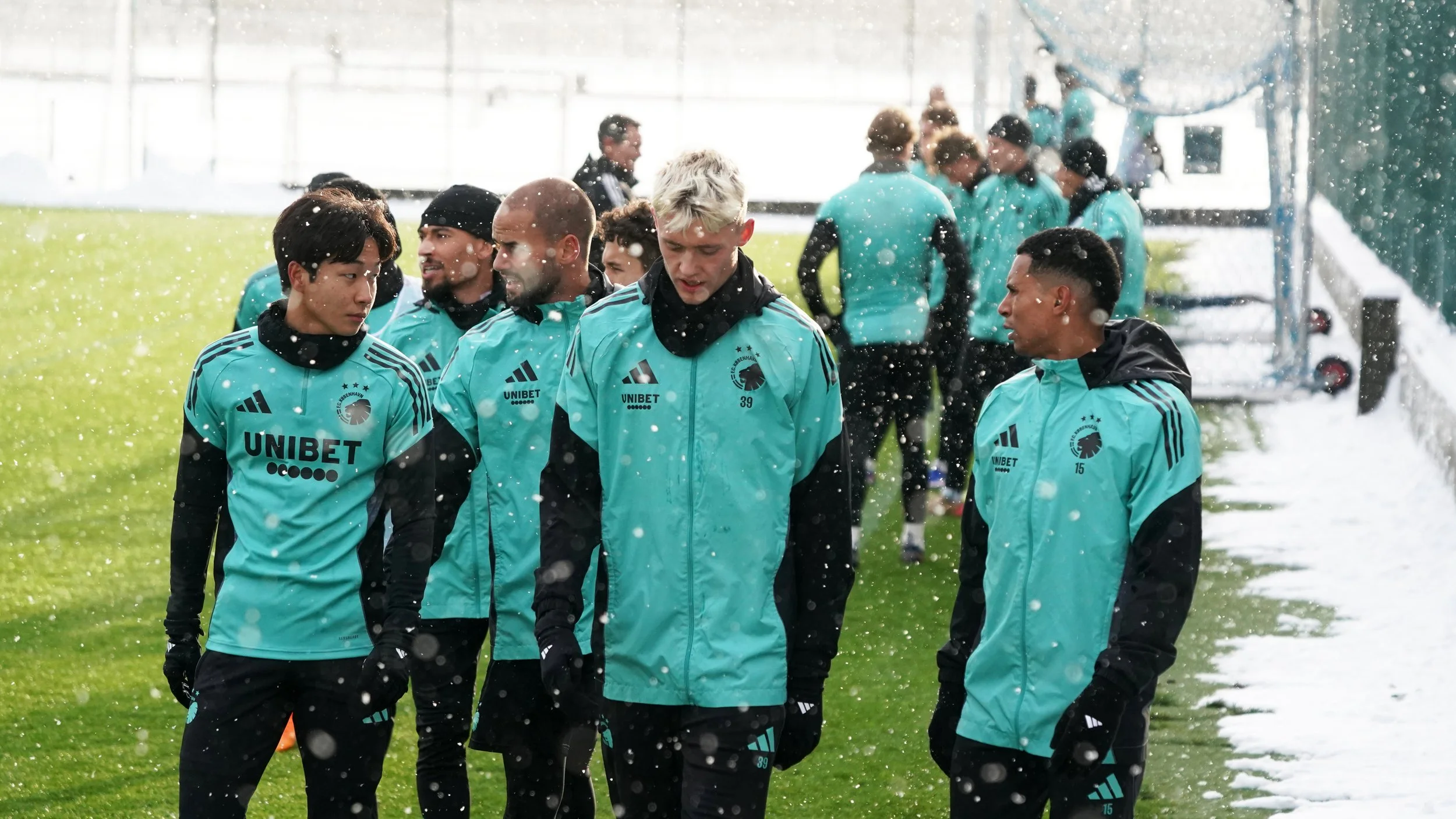 TRUPPEN TIL TRÆNINGSLEJREN I SPANIEN