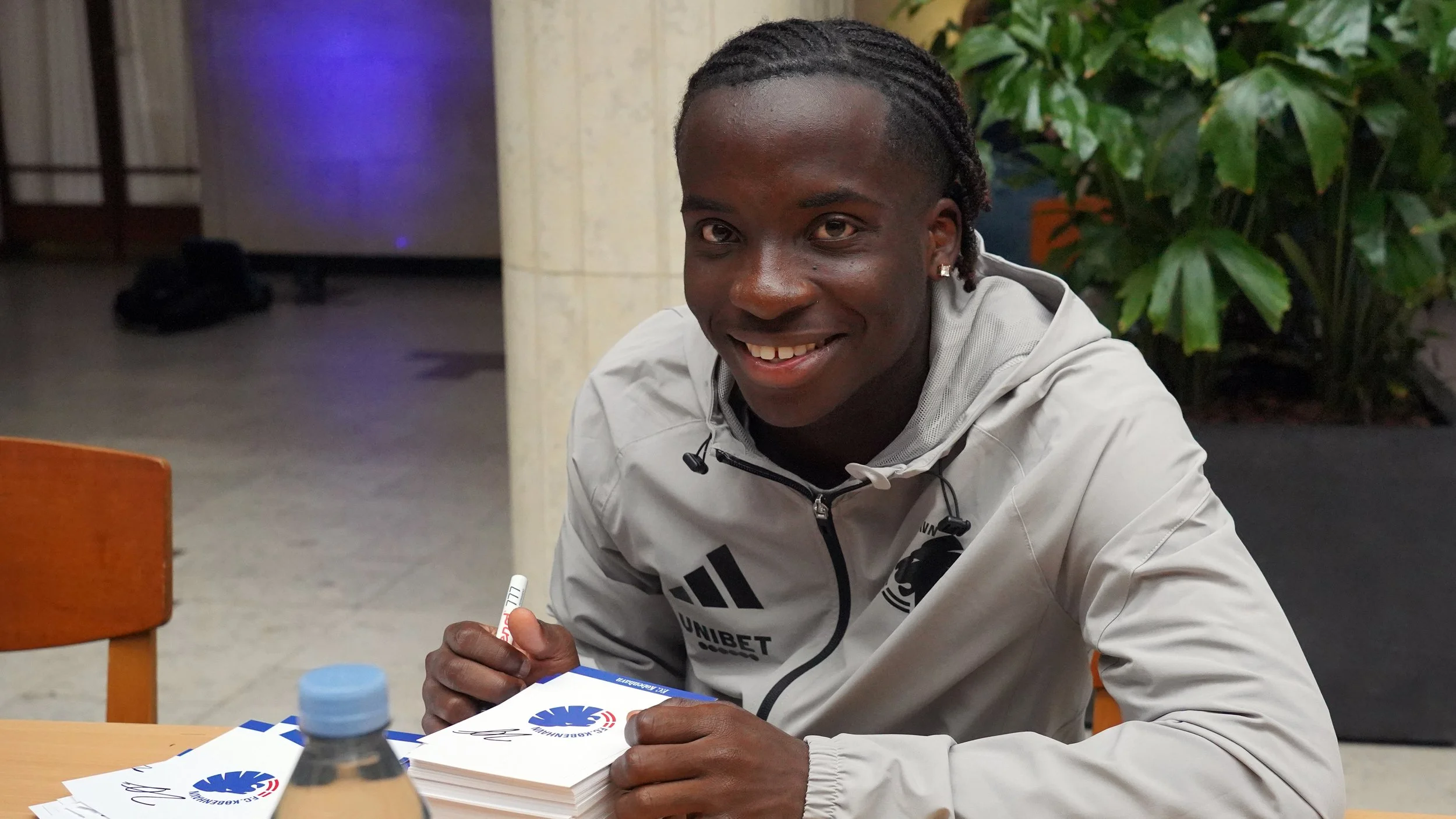 YORAM ZAGUE SKAL FOR RETTEN I DANMARK