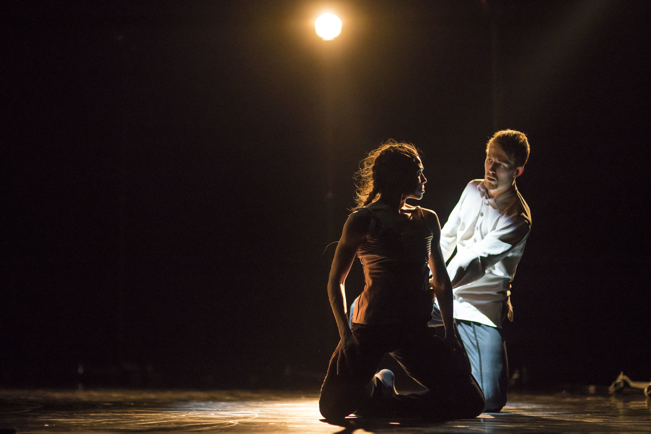 Hubbard Street Dancers Jacqueline Burnett and Elliot Hammans in A Picture of You Falling by Crystal Pite. Photo by Todd Rosenberg