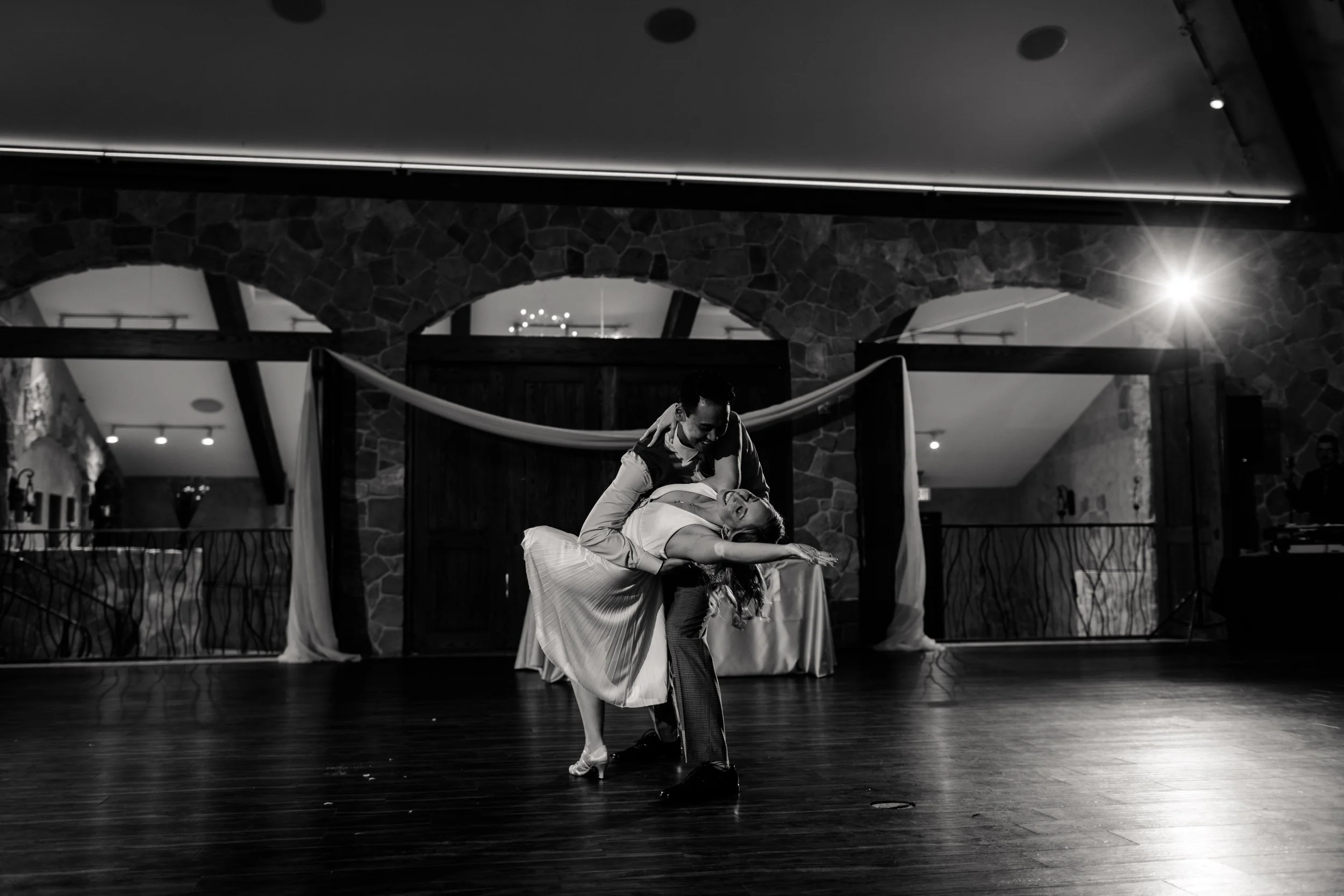 8weddingsJessicaThomasPORT-0005.jpg